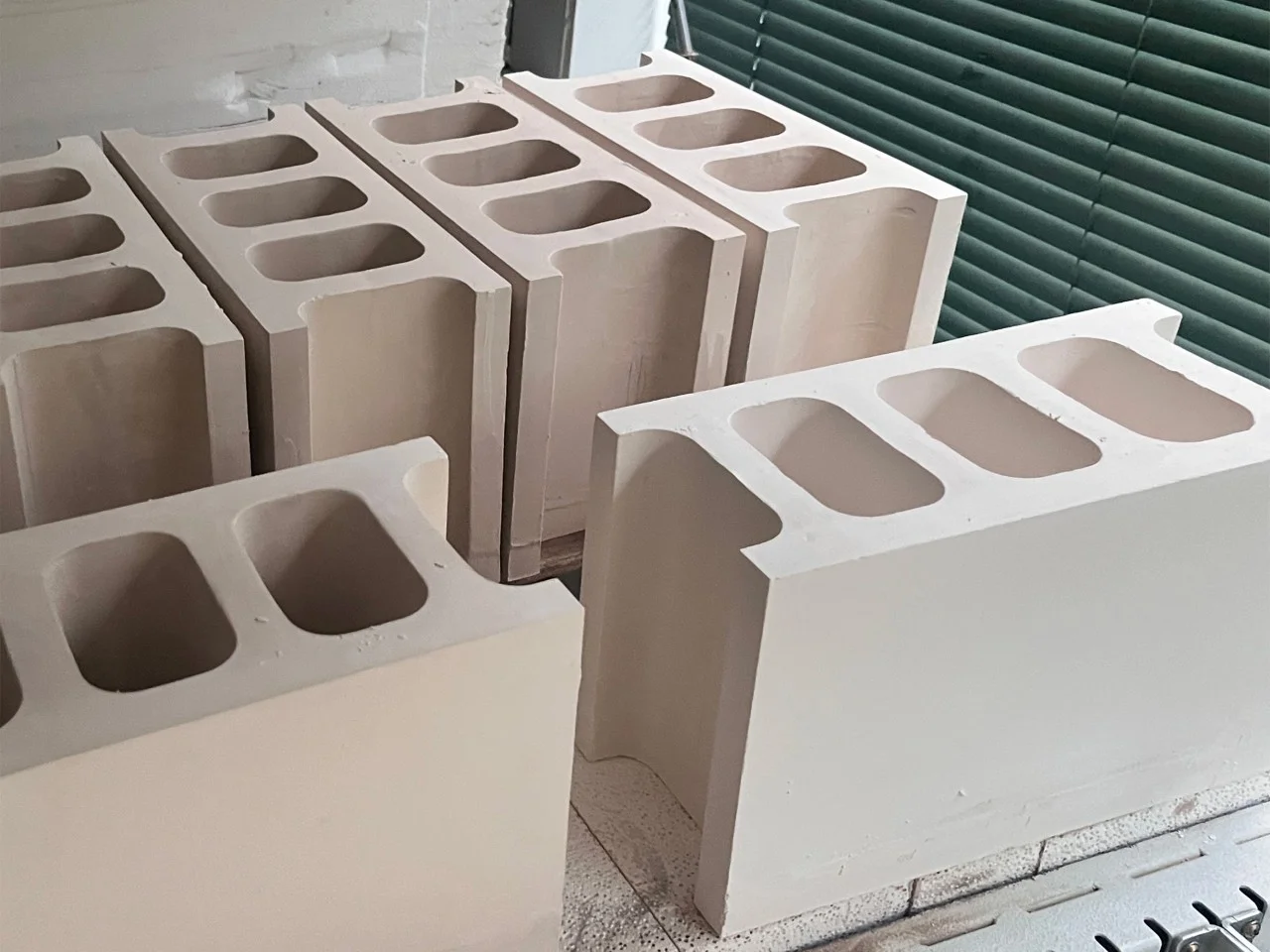 Brick 陶瓷花瓶