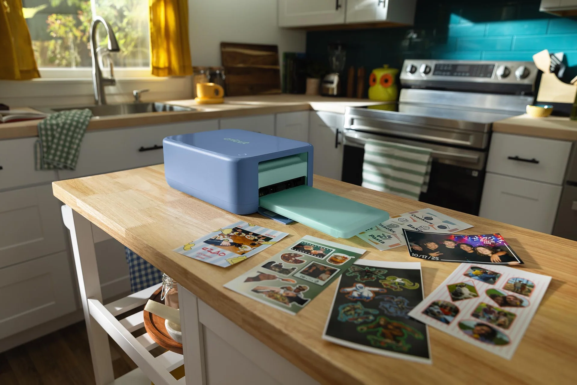 Cricut StickerPix Print + Cut 与自定义贴纸和照片打印样张