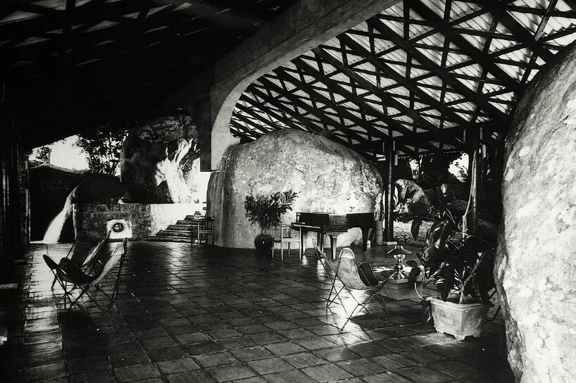 geoffrey bawa and the materialization of an architect’s gaze on his country - 12